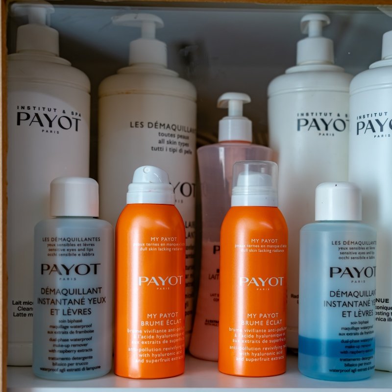 Soins du Corps : Gommage, Enveloppement & Modelage